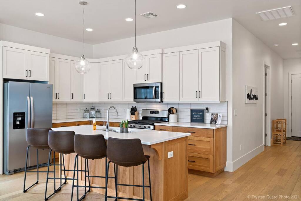 Villa 18 - 4 Bedroom! Year Round Heated Pool & Hot Tub! Games! Golf! Tennis! St. George Exterior photo